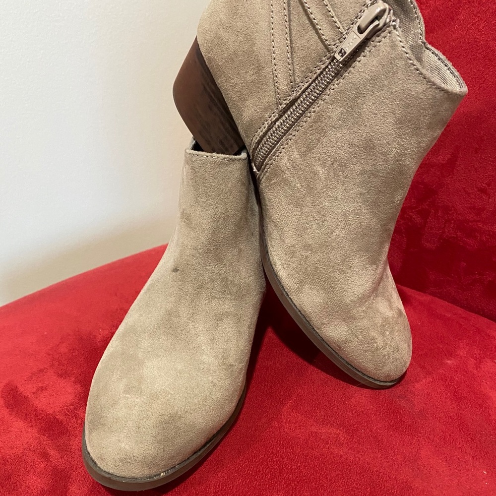 Tulip Suede / Chocolate Malted Boots for girls
